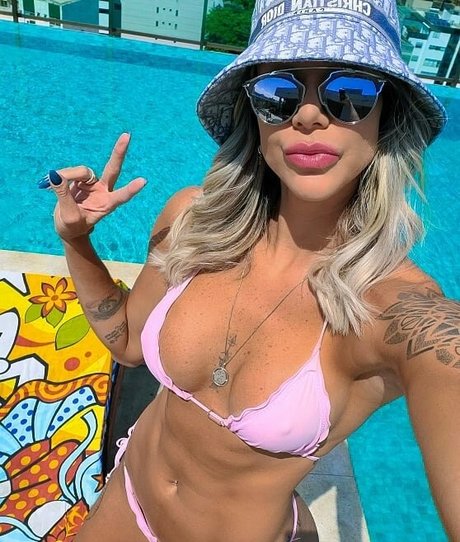 Thaisa Daher model nude picture