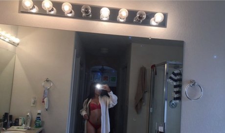 Vy Tran adult actress pics