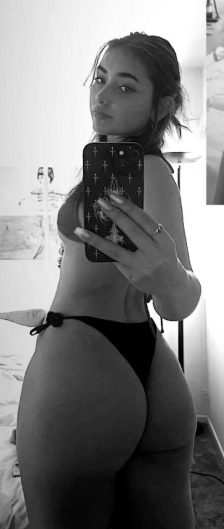 Sofia Bonjardim sexy pornstar images