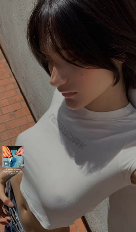 Maxima Sahar star erotic pic