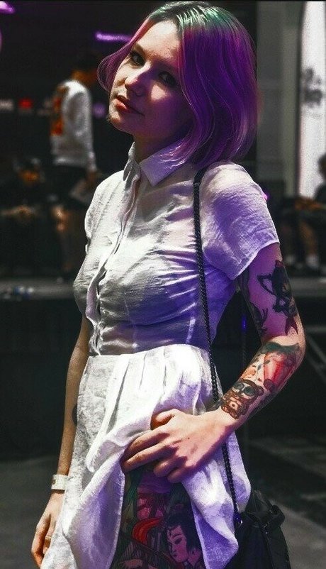 Weronika Truszczynska beautiful actress gallery