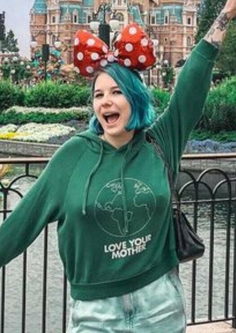 Weronika Truszczynska free actress pictures