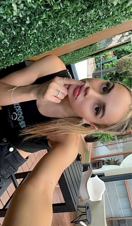 youngani xx nice star photos