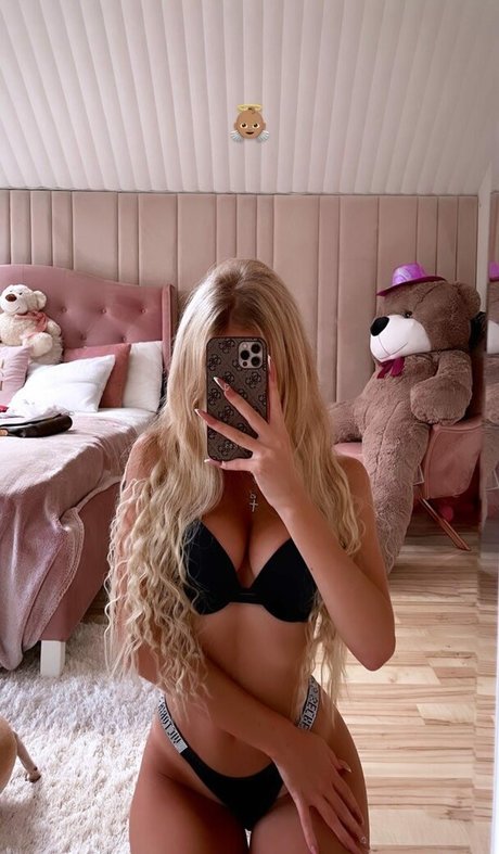 Eva april11 pornstar adult gallery