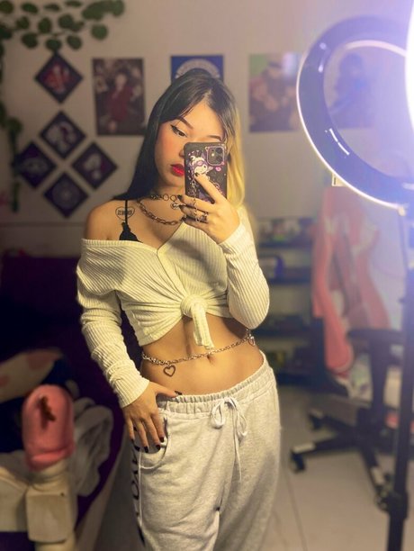 apuddii exclusive pornstar img