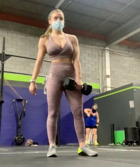 Alysia Kelley nudes actress archive