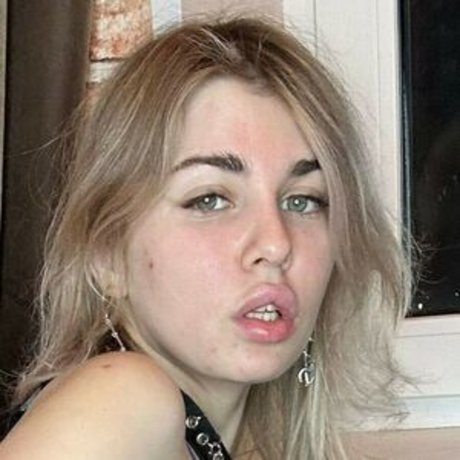 misty phoenix2 model sexy photo