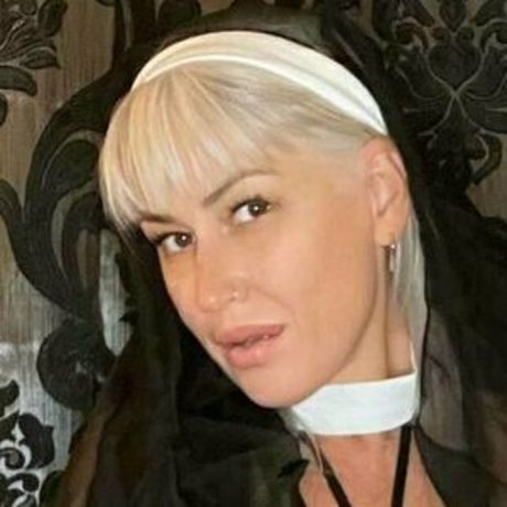 Sexting Grandma pornstar nude pictures