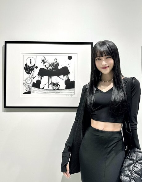 _xxkhyn model nude picture