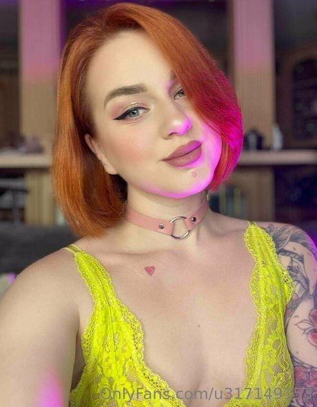 sarah holland pornstar nude pic