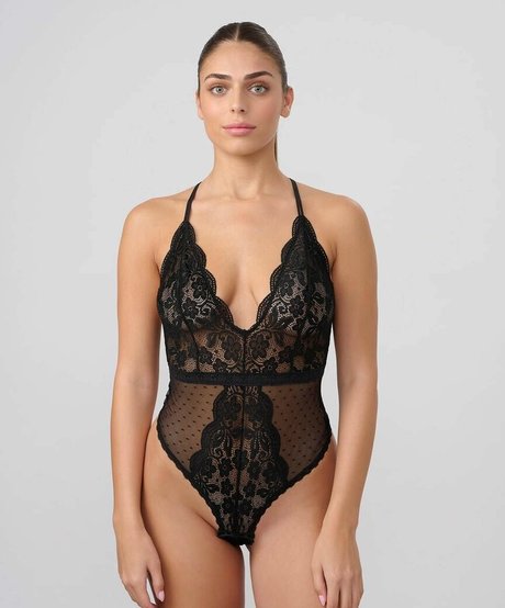 Noya Arviv sexy model photo