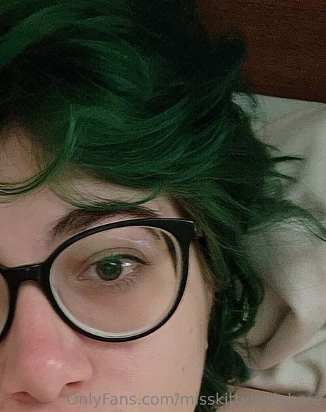 misskittyhellebore perfect actress pictures