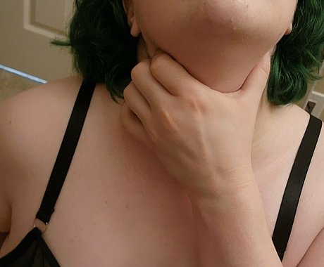 misskittyhellebore model pornographic archive