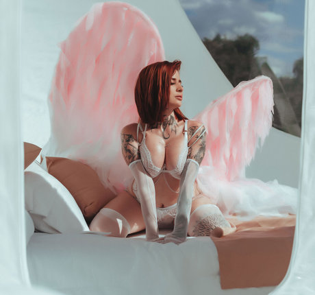 AllySnow adult actress picture