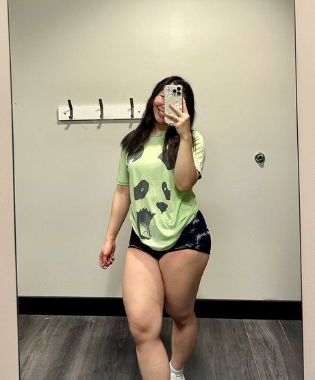 Asianquadbae perfect actress picture