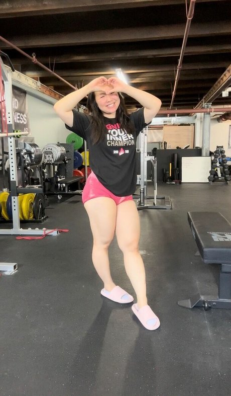 Asianquadbae naked pornstar photos