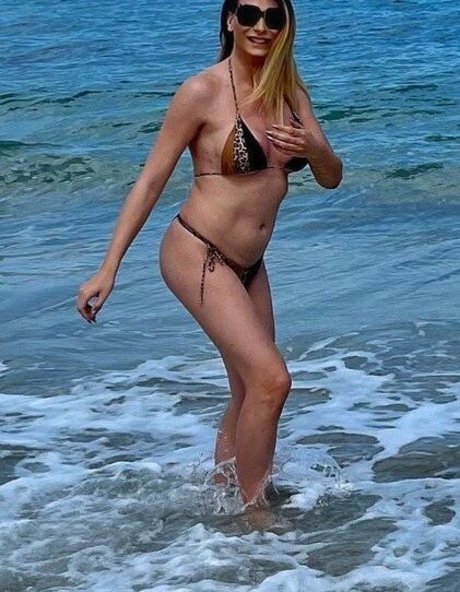 brunette doggystyle onlyfans free pictures