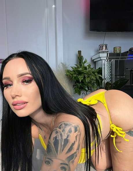 moneybirdette sexy star galleries