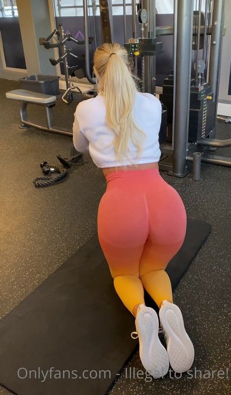 Cuurvybabe hd pornstar pic