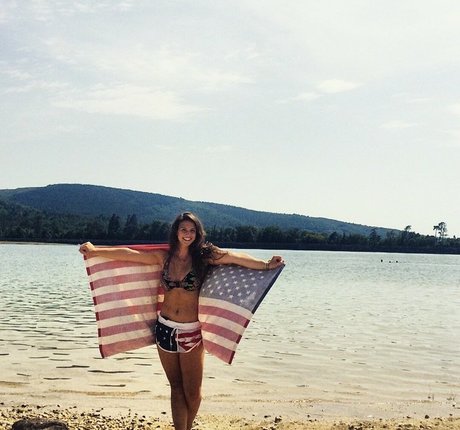 Leighton Wilson star nudes images