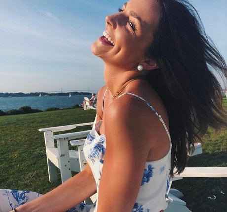 Allie Rosadino model top pictures