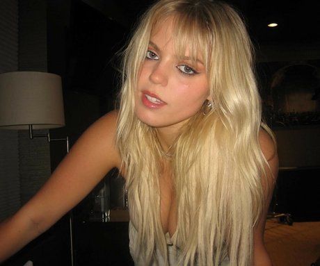 Renee Rapp Profile pic