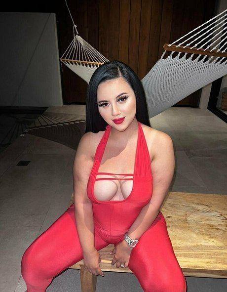 lifeofroseee model high quality photo