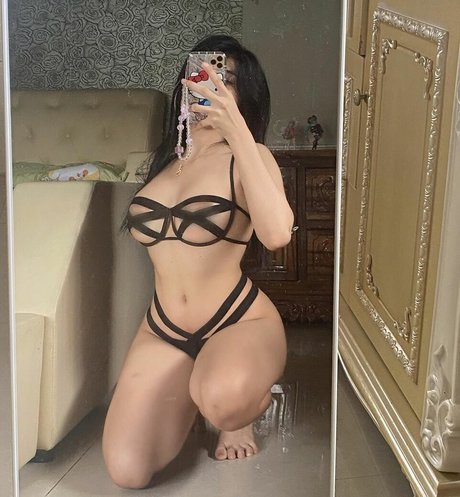 Juu Lynn pornstar sex image