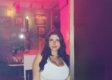 Emily Helen Barry top pornstar photo