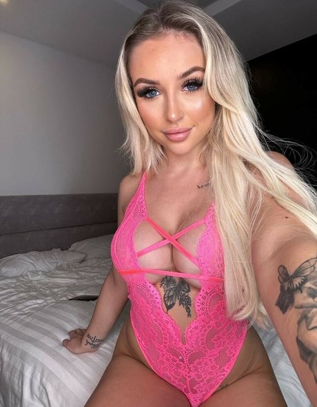 sophielouise1x xxx pornstar photo