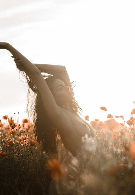 Matea Mihaljevi sexy star pic