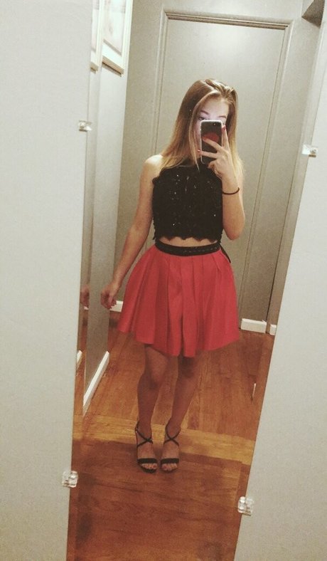 Chelsea Mariani star high quality pictures