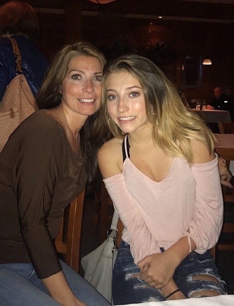 Chelsea Mariani porn star pics