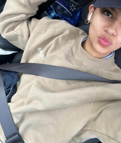 Holly Hennessy nice star pics