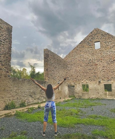 Kaila Petrosino exclusive star pics