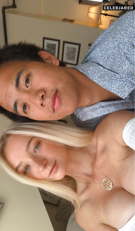 Zola Bzdek pornstar top photo