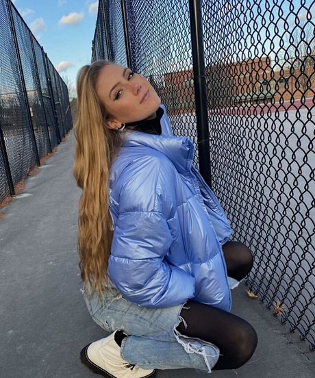 Lindsay Farland top star galleries