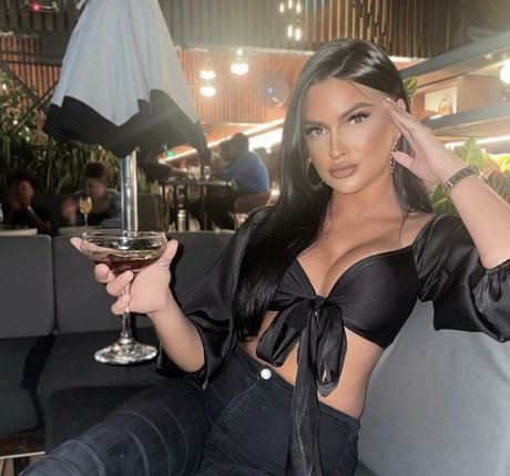 Kayla Giarrusso star top images