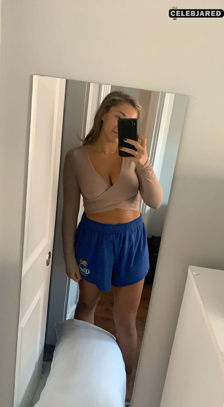 Jenna Zolla model image