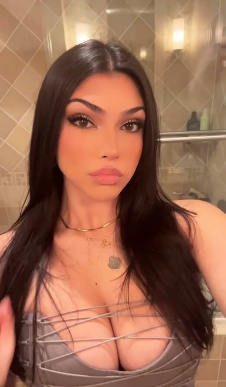 Yalibarel naked model pics