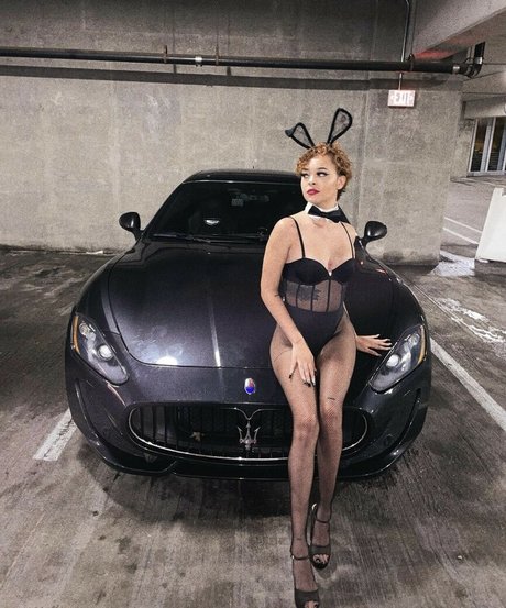 angelixxxo art star pic