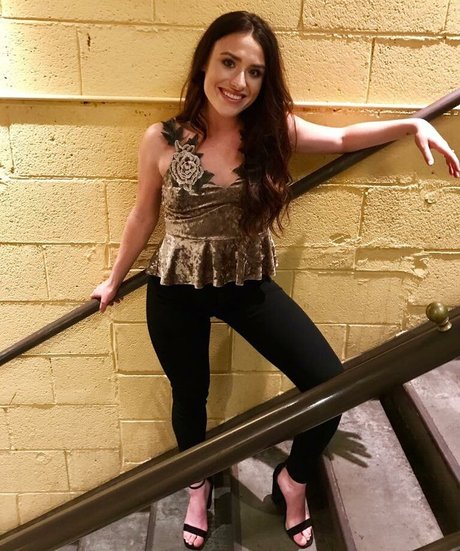 Laurel Wright model erotic image