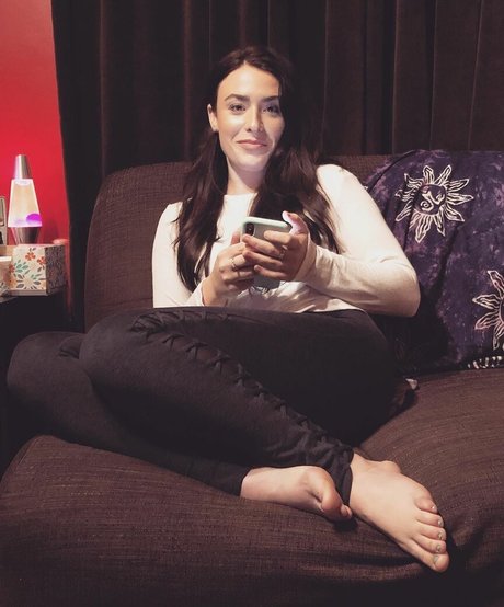 Laurel Wright model free pic