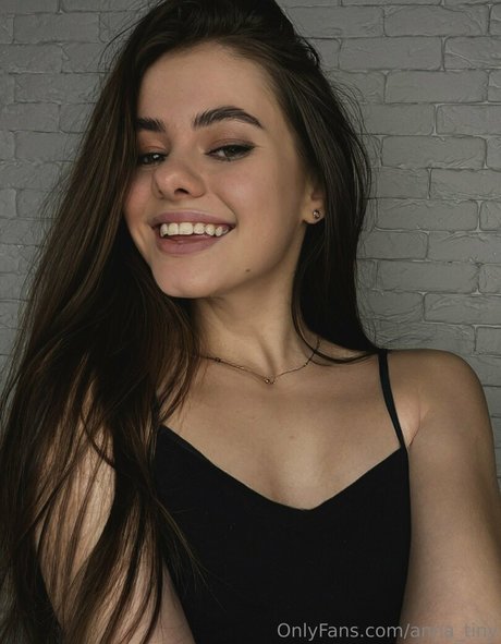 anna tiny perfect star picture