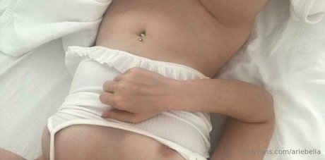 ariebella hot model image
