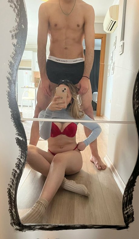 ariebella hot actress photos