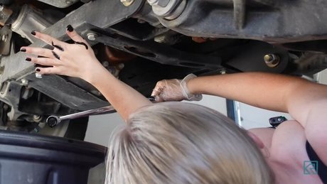 Kayla Rundle model xxx picture