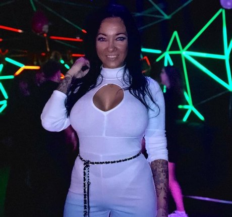 claudiroxa nude star img