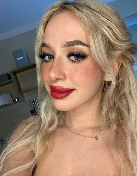 chloe lust nice star archive