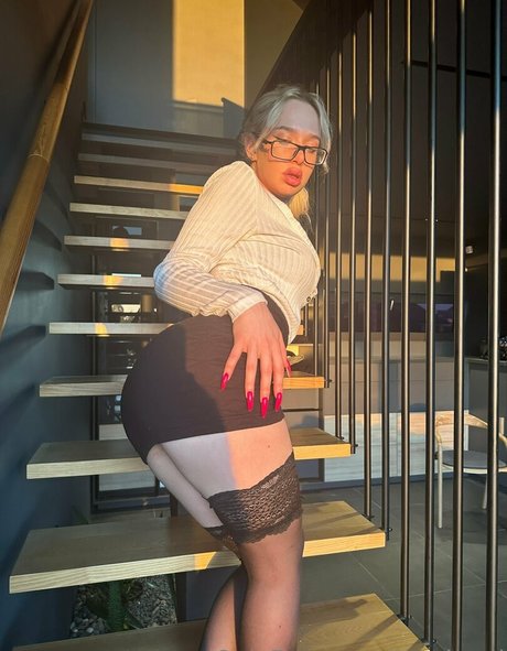 chloe lust pornstar nudes photos